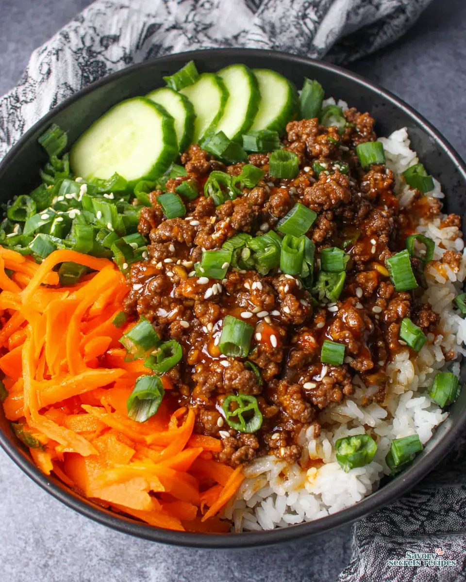honey garlic ground beef rice bowl close up